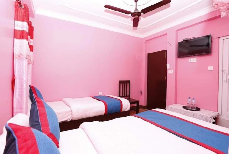 Hotel Chandragiri Paradise Катманду Экстерьер фото