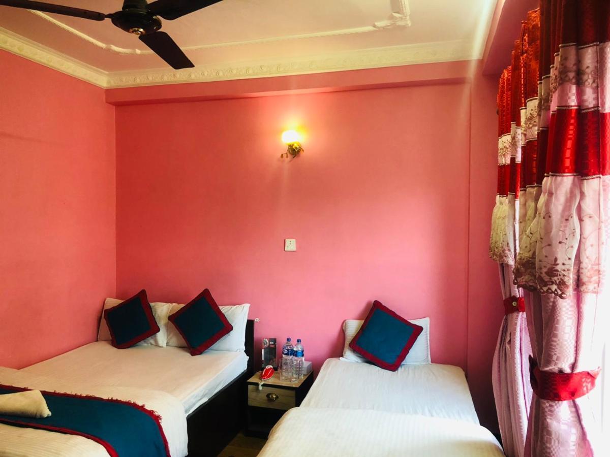 Hotel Chandragiri Paradise Катманду Экстерьер фото