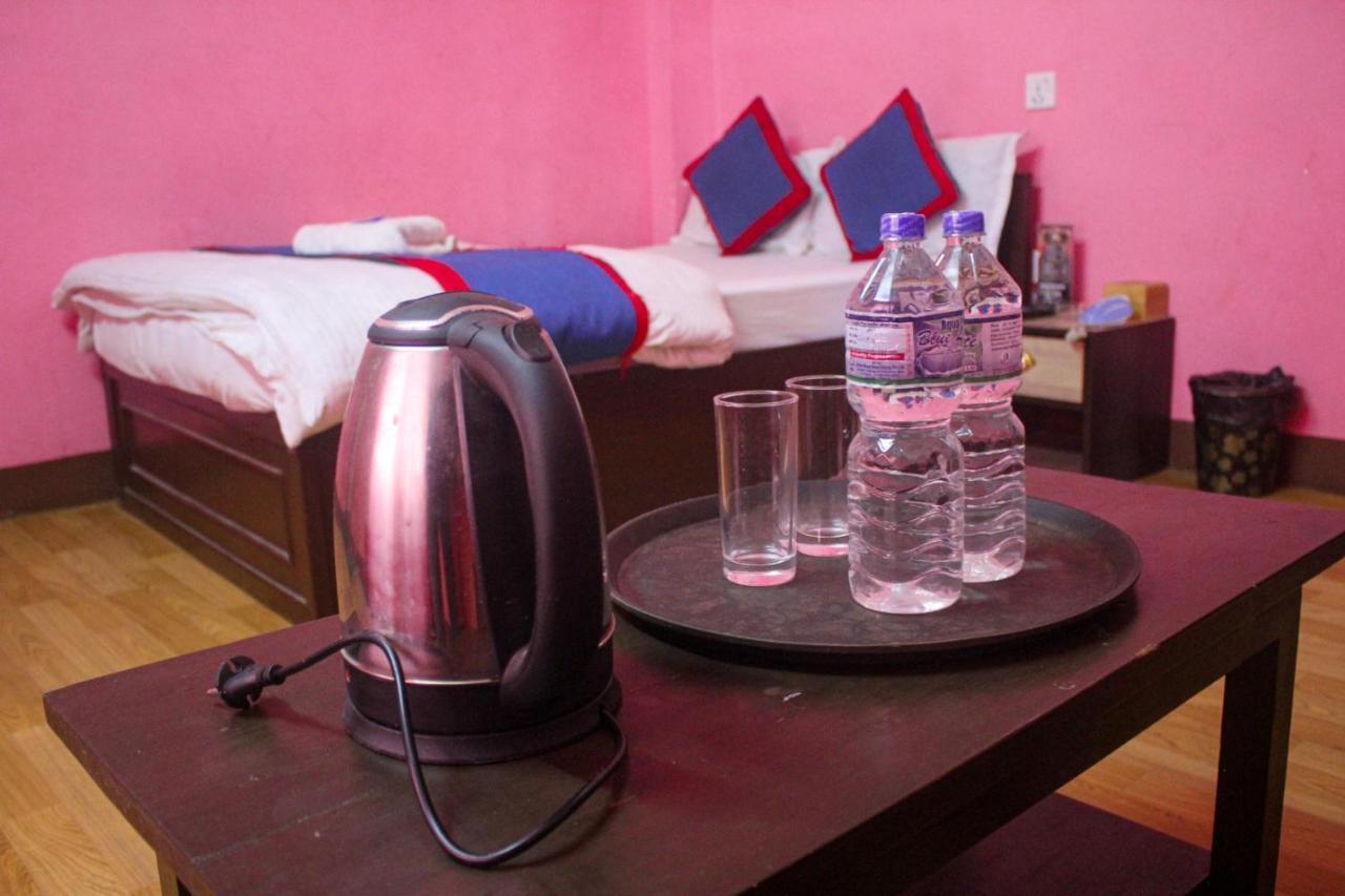 Hotel Chandragiri Paradise Катманду Экстерьер фото